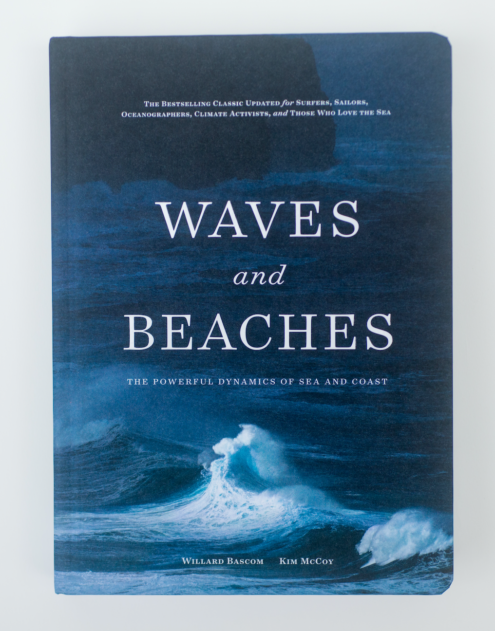 Waves and Beaches: The Powerful Dynamics of Sea and Coast